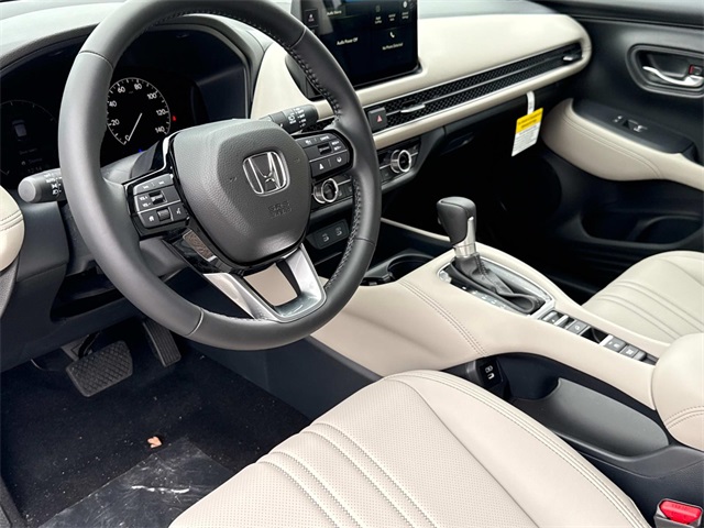 2026 Honda HR-V EX-L photo 2