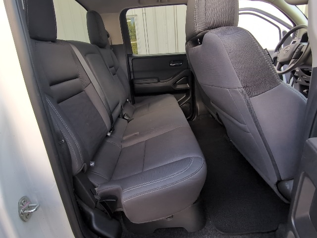 2023 Nissan Frontier SV photo 44