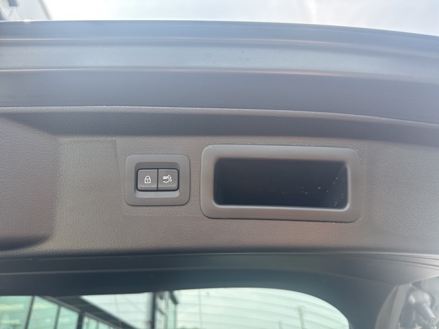 2025 Mazda CX-50 2.5 S Preferred photo 2