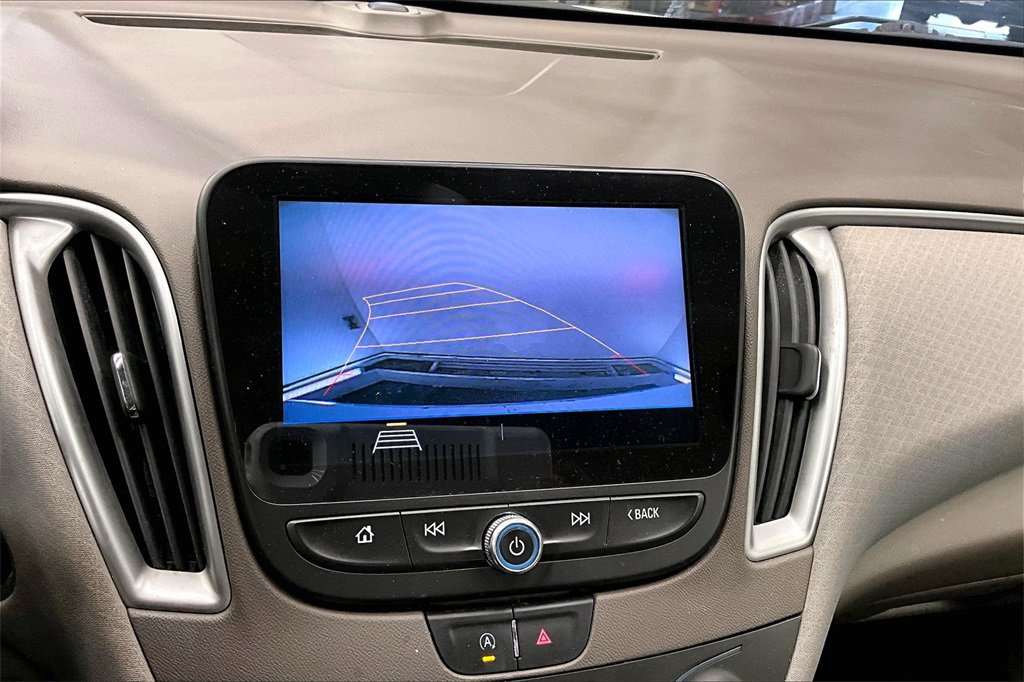 2020 Chevrolet Malibu LS photo 17