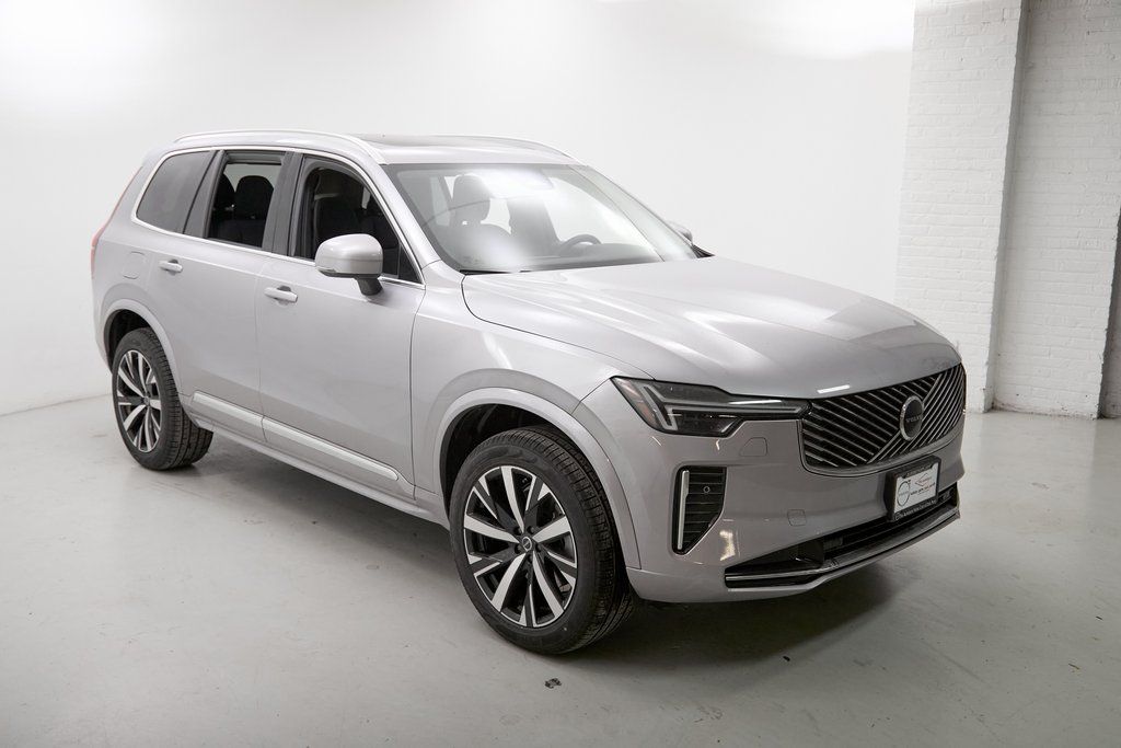 2026 VOLVO XC90 - Image 2