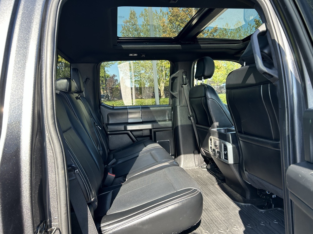 2018 Ford F-150 Lariat photo 32
