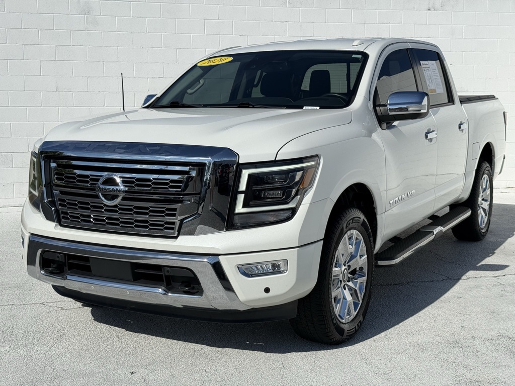 2020 Nissan Titan SL photo 3