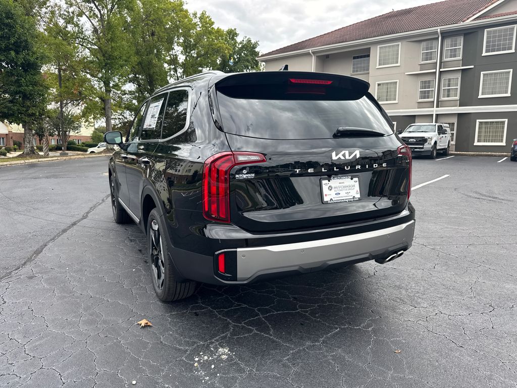 2025 Kia Telluride S photo 2