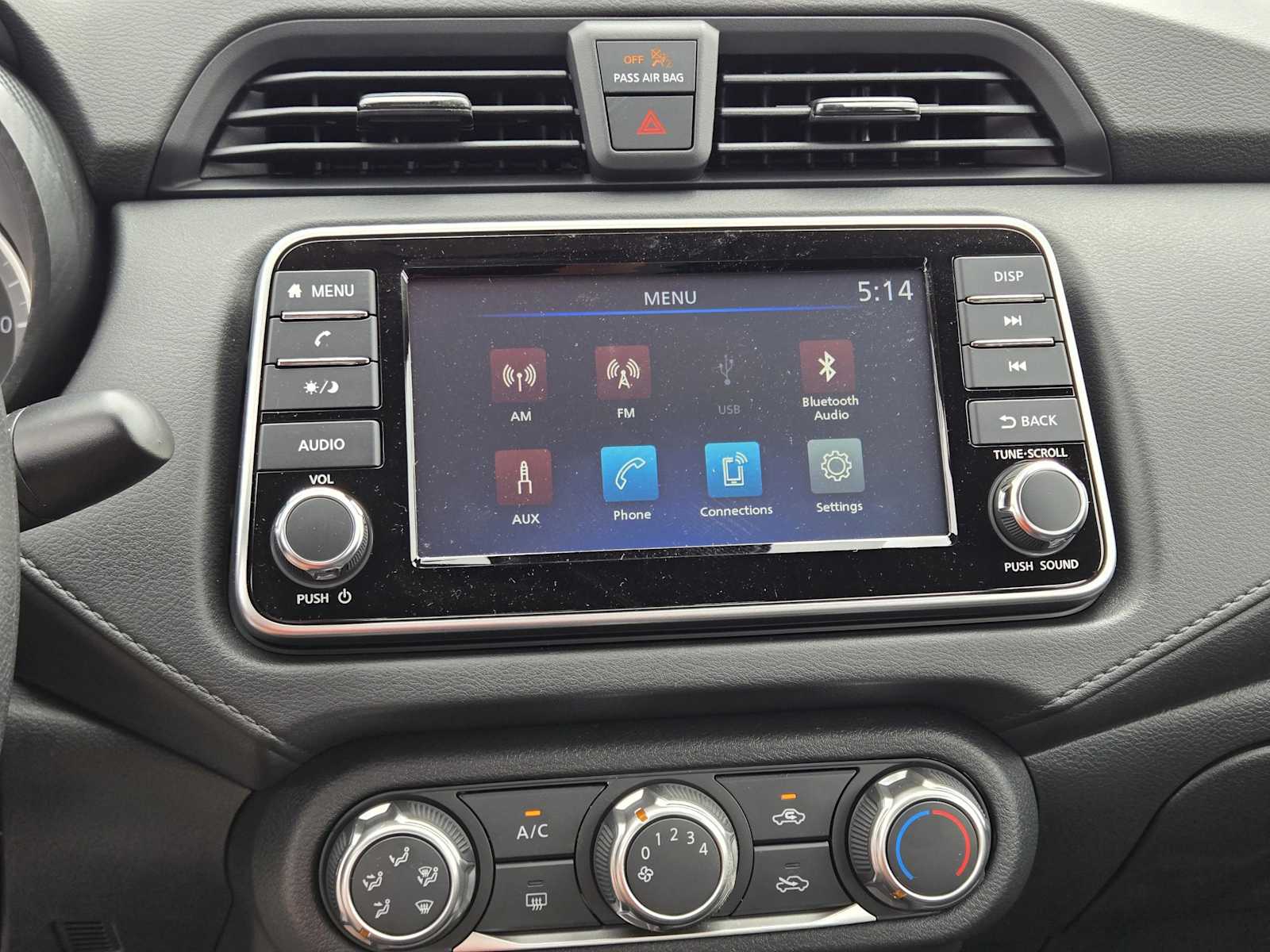 2025 Nissan Versa S photo 25