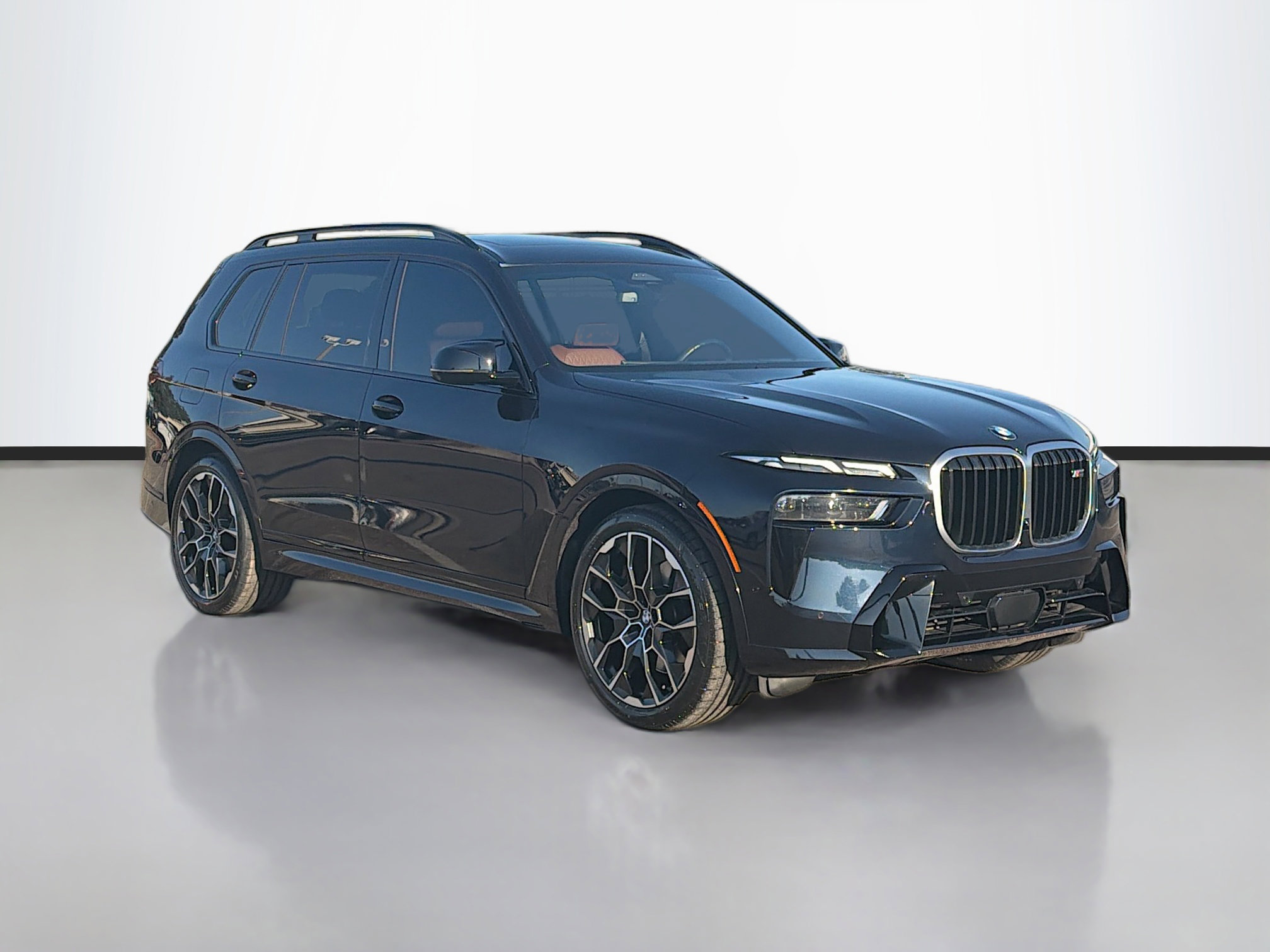 2023 BMW X7 M60i's photo