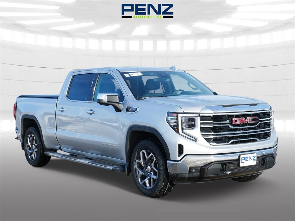 2022 GMC Sierra 1500 SLT's photo