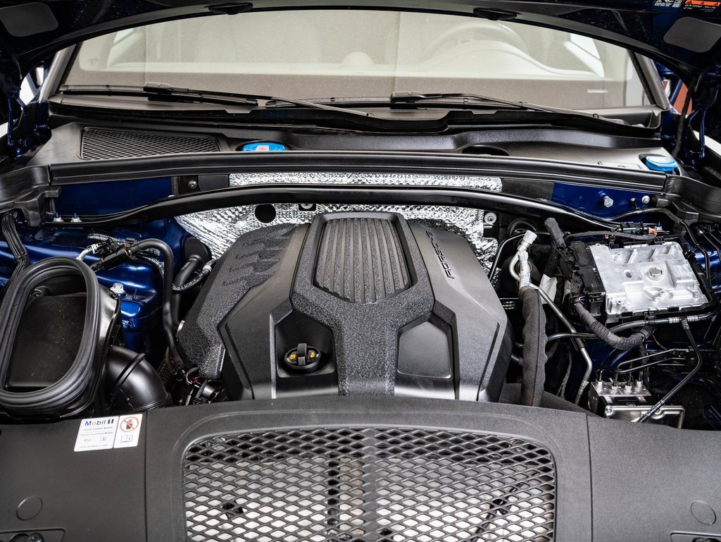 2024 Porsche Macan T photo 33
