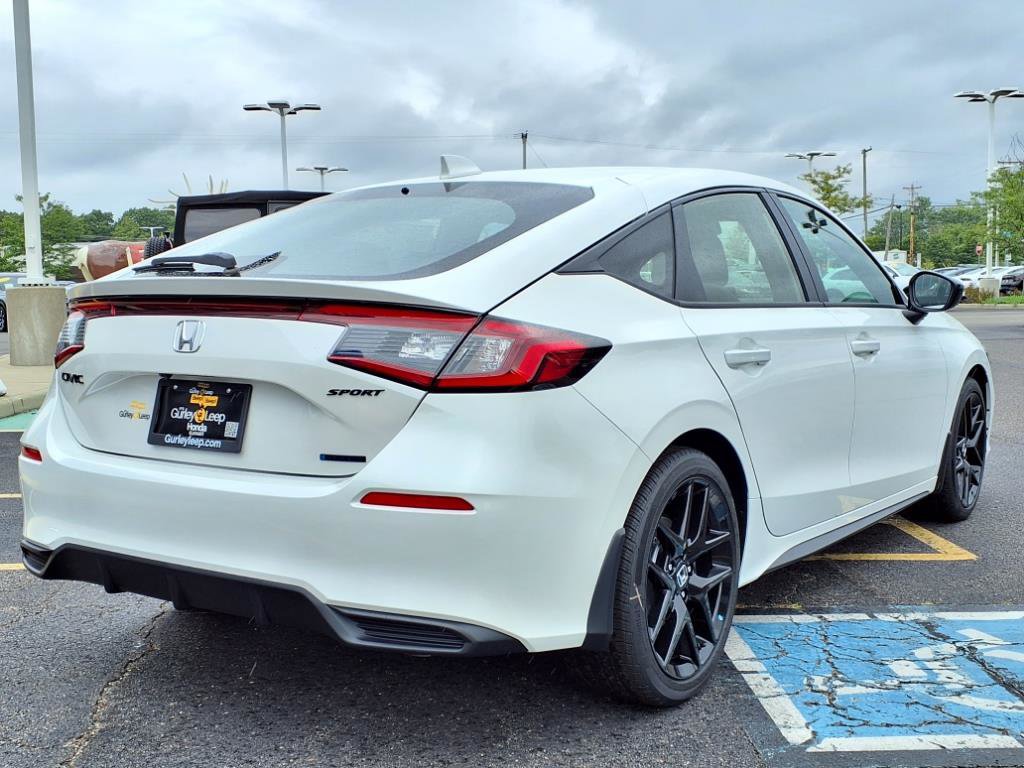 2026 Honda Civic Hatchback Hybrid Sport photo 9