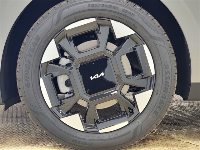 2026 Kia Carnival EX photo 9