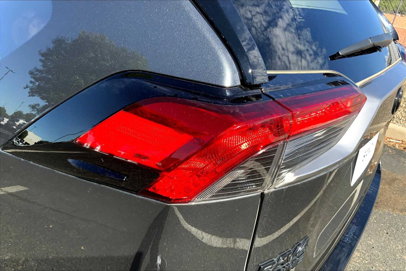2023 Toyota RAV4 Prime XSE photo 23