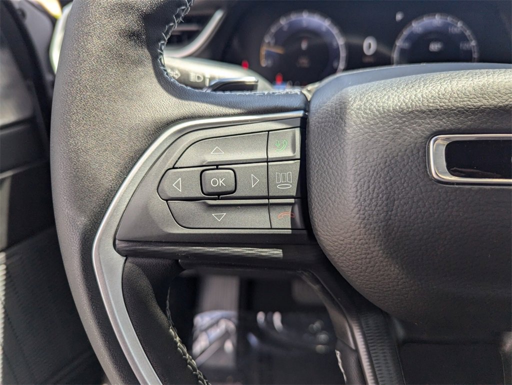 2025 Jeep Grand Cherokee Altitude photo 17