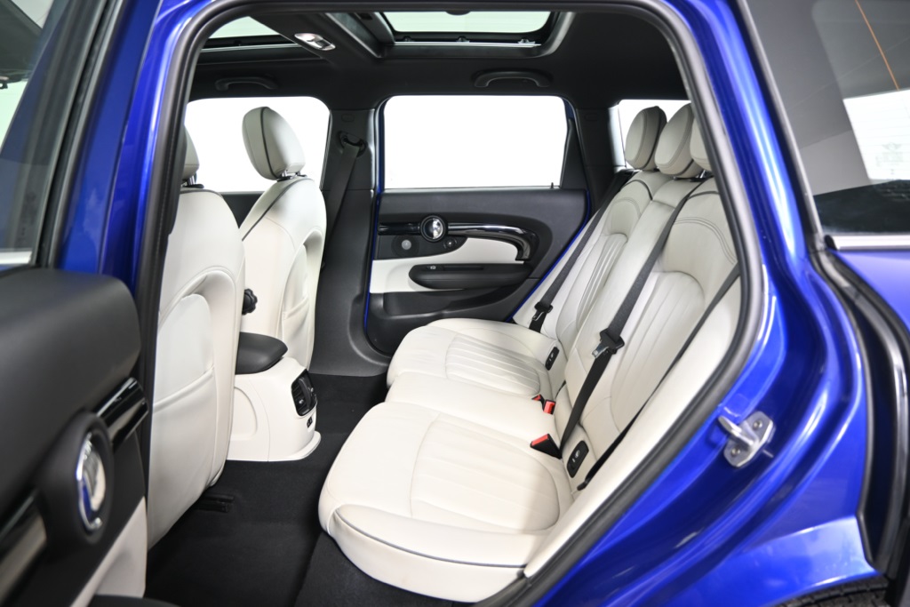 2019 Mini Cooper Base S ALL4 photo 17
