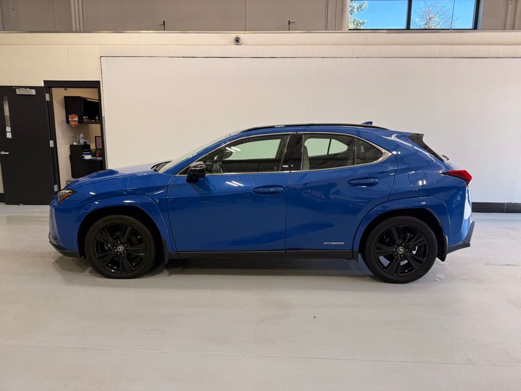 Used 2021 Lexus UX Hybrid 250h with VIN JTHP9JBH0M2046840 for sale in Golden Valley, Minnesota