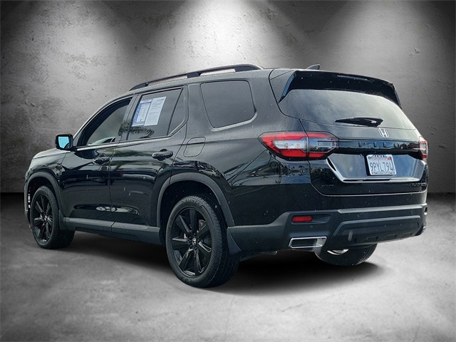 2025 Honda Pilot Black Edition photo 2