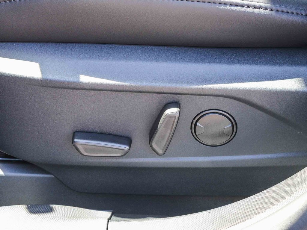 2025 Ford Mustang Mach-E Select photo 20