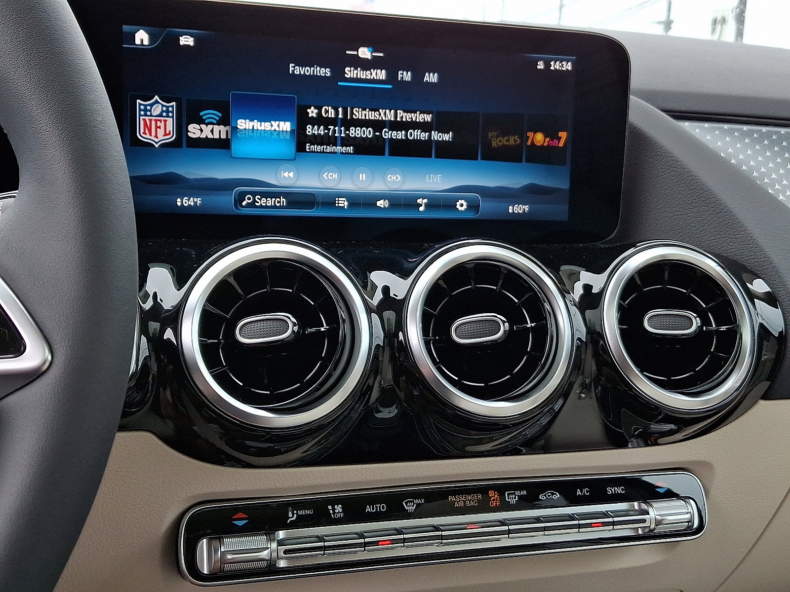2026 Mercedes Benz GLA 250 4MATIC photo 9