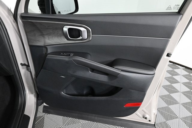 2026 Kia Sorento X-Line EX photo 8