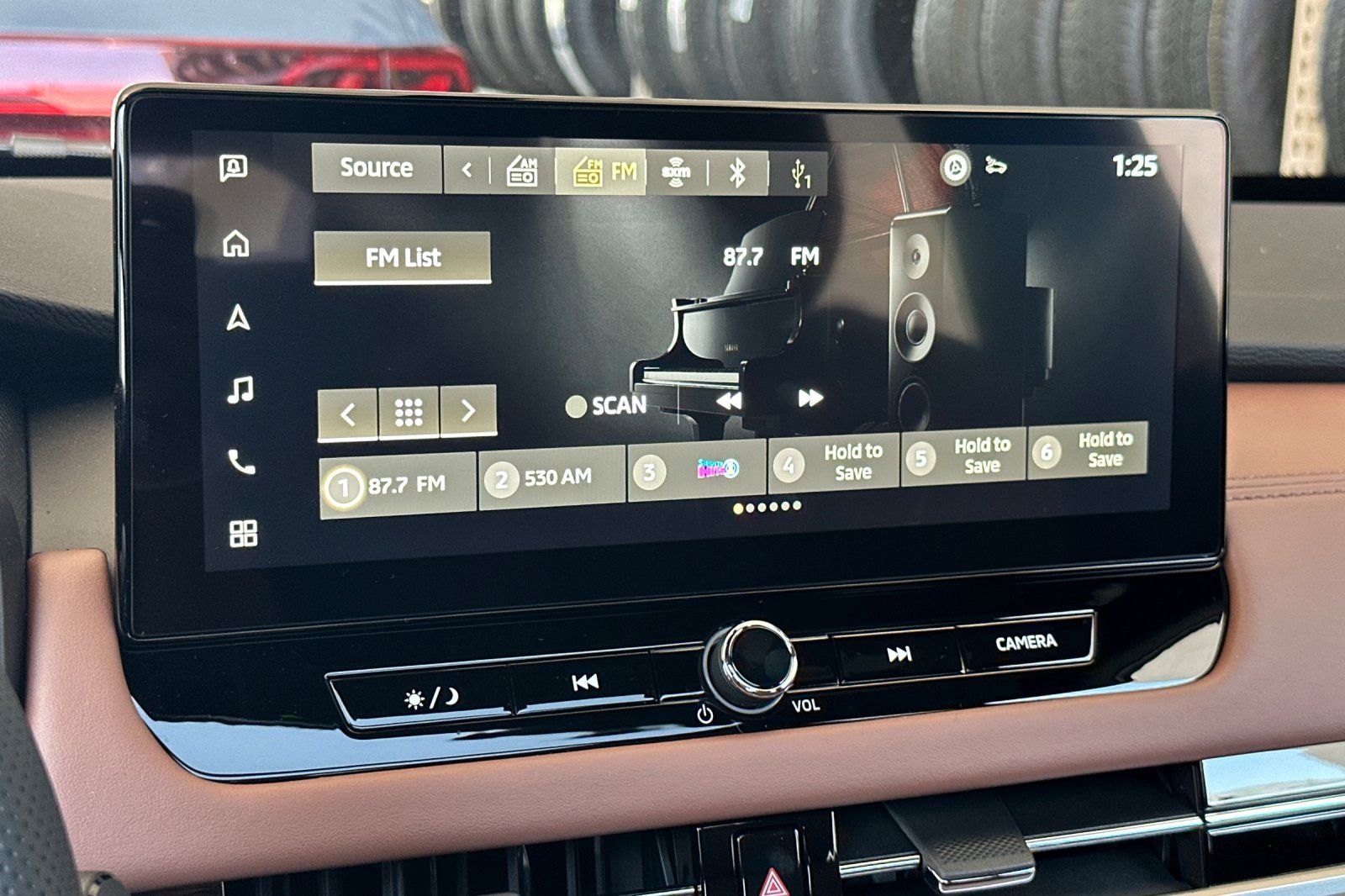 2025 Mitsubishi Outlander SEL photo 16
