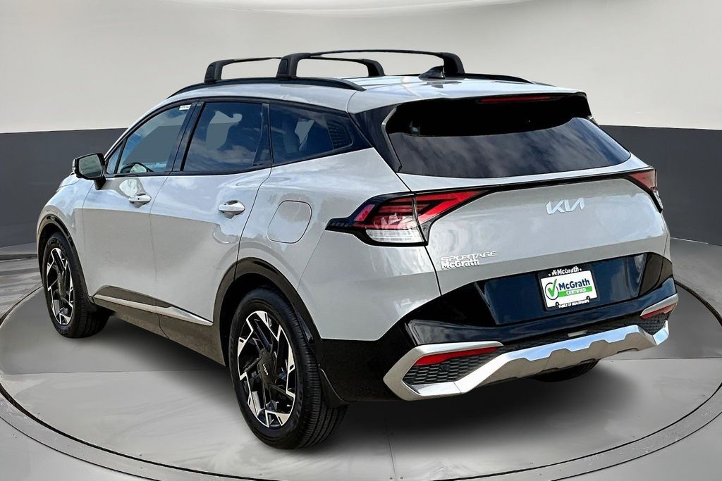 2023 Kia Sportage photo 3