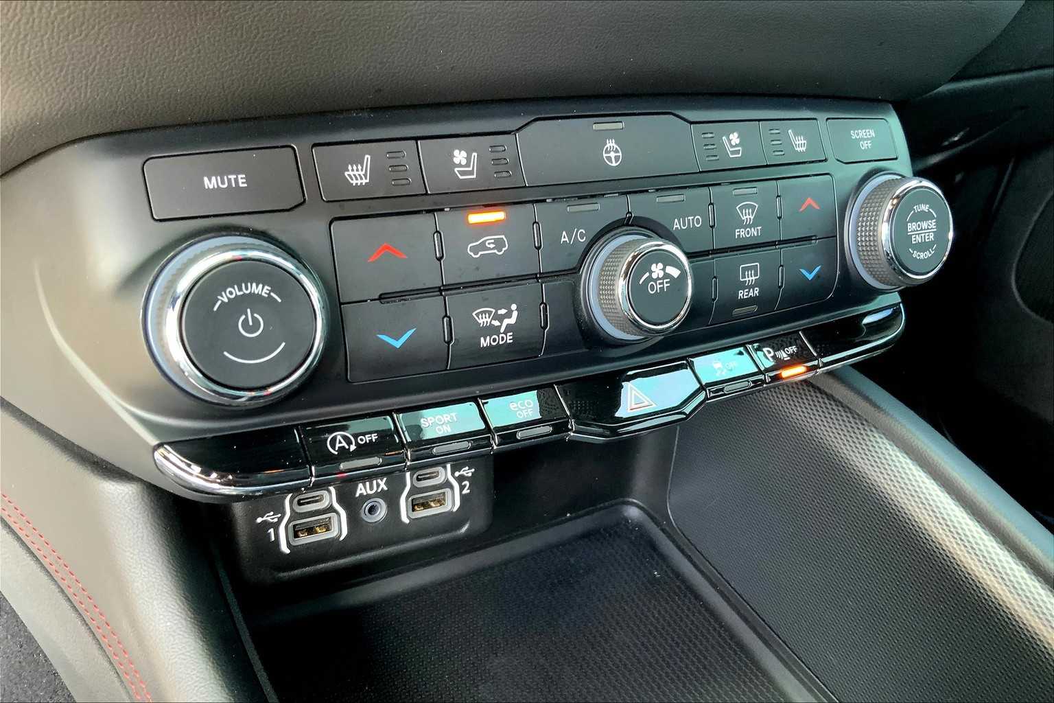 2023 Dodge Durango GT Plus photo 26