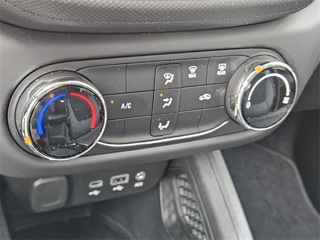 2023 Chevrolet Trailblazer LS photo 23