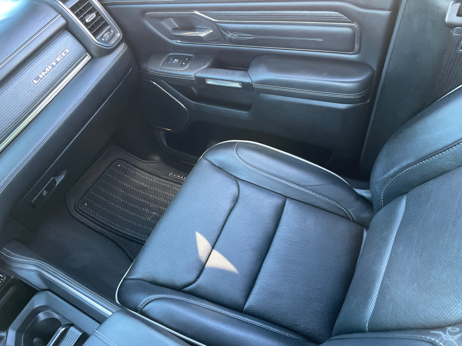 2019 Ram 1500 Limited photo 13