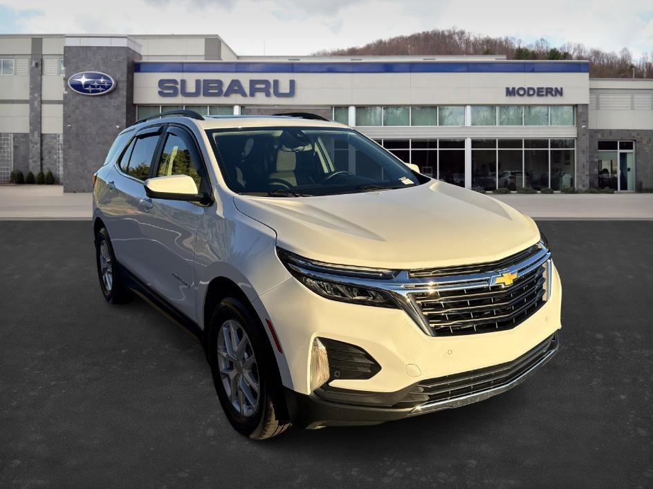 2023 Chevrolet Equinox LT photo 3