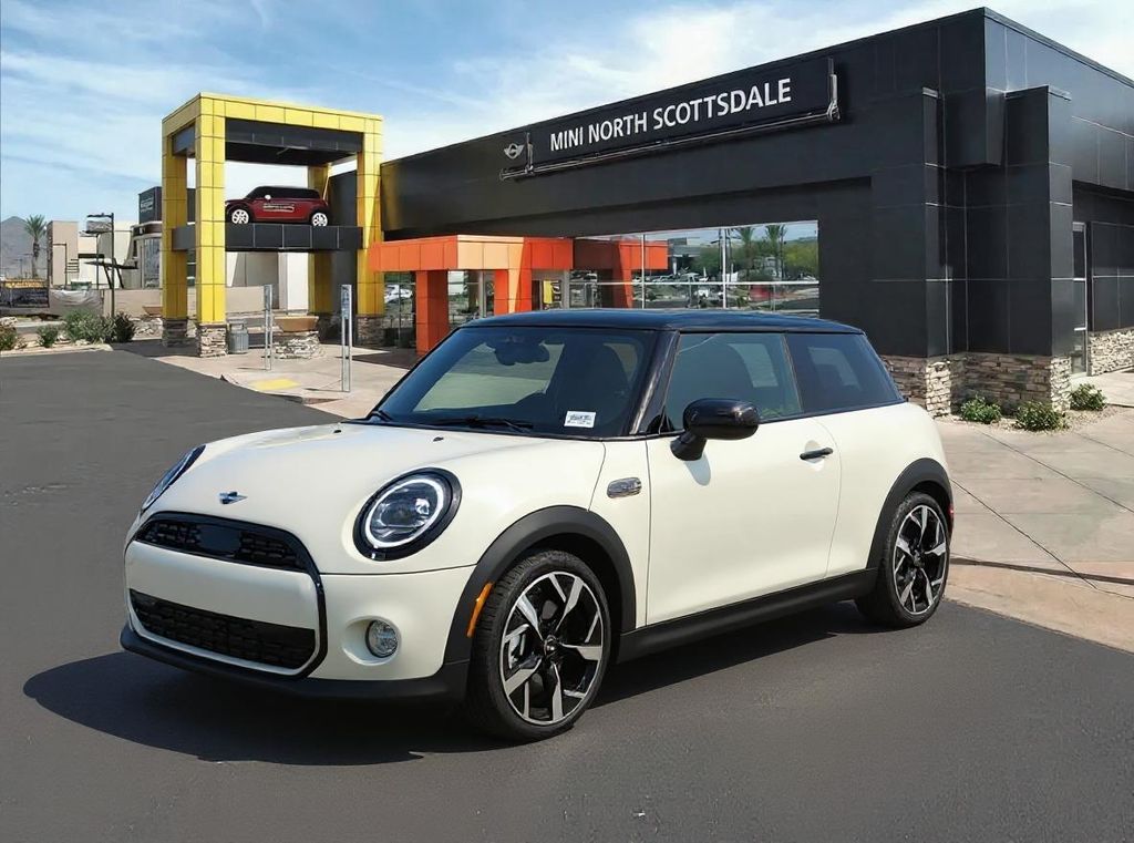 2026 MINI Hardtop 2 Door's photo