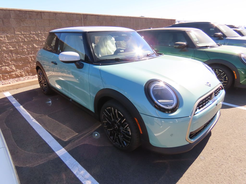 2026 Mini Cooper Hardtop S 2 Door Iconic photo 2