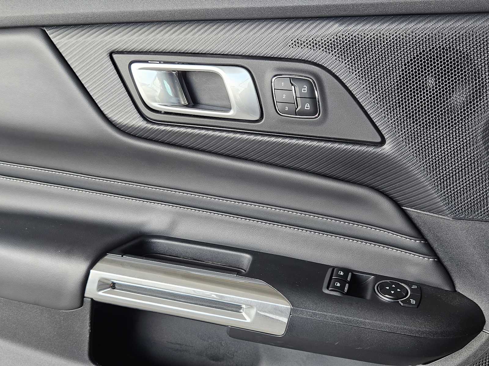 2024 Ford Mustang GT Premium photo 22