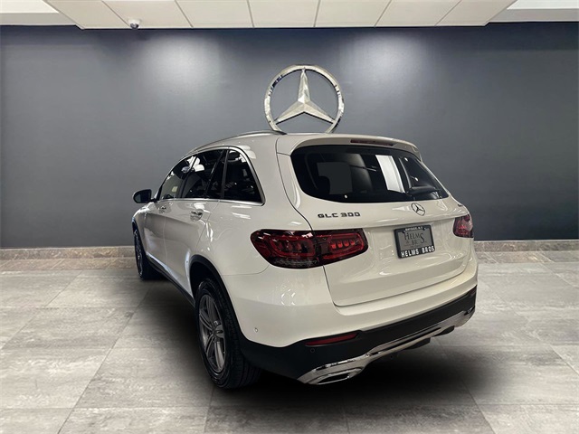 2022 Mercedes Benz GLC 300 4MATIC photo 4