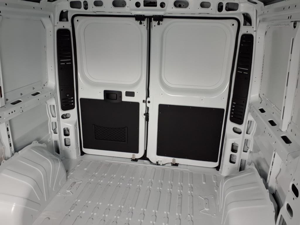 2025 Ram ProMaster 1500 Tradesman photo 8