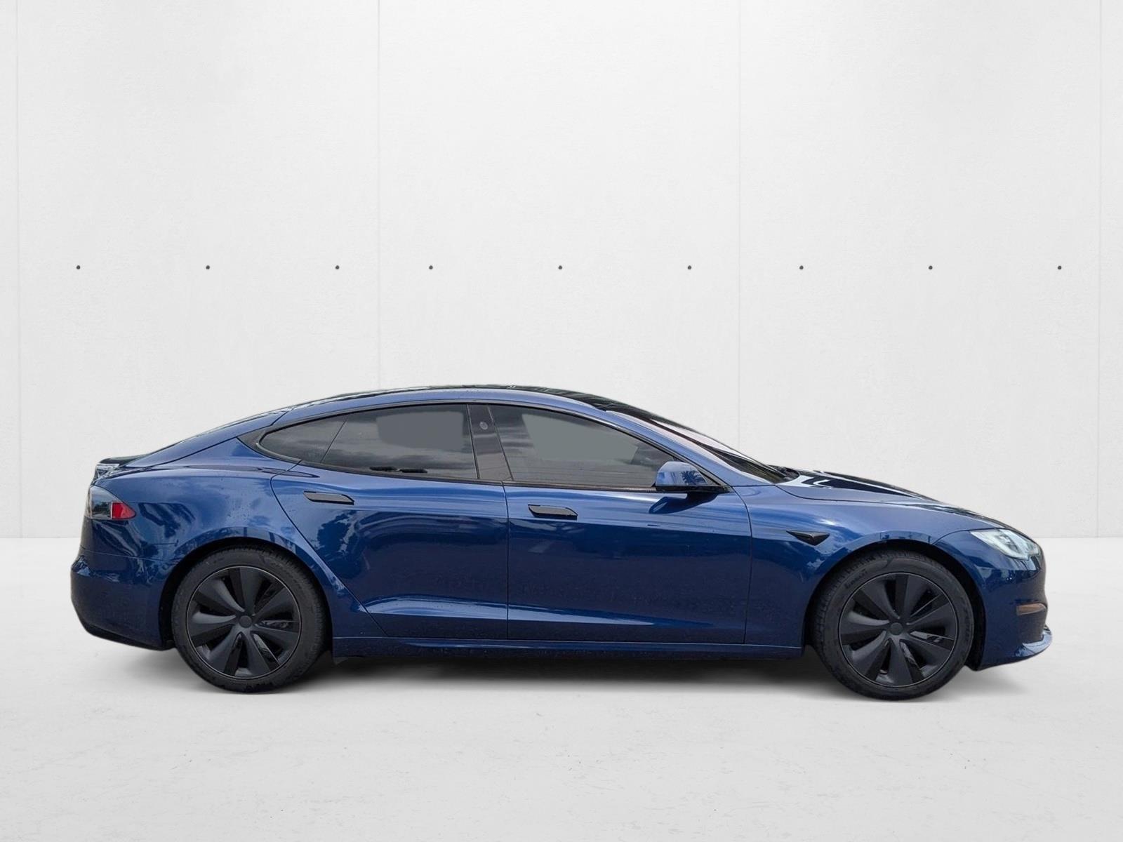 2021 Tesla Model S Long Range AWD photo 2