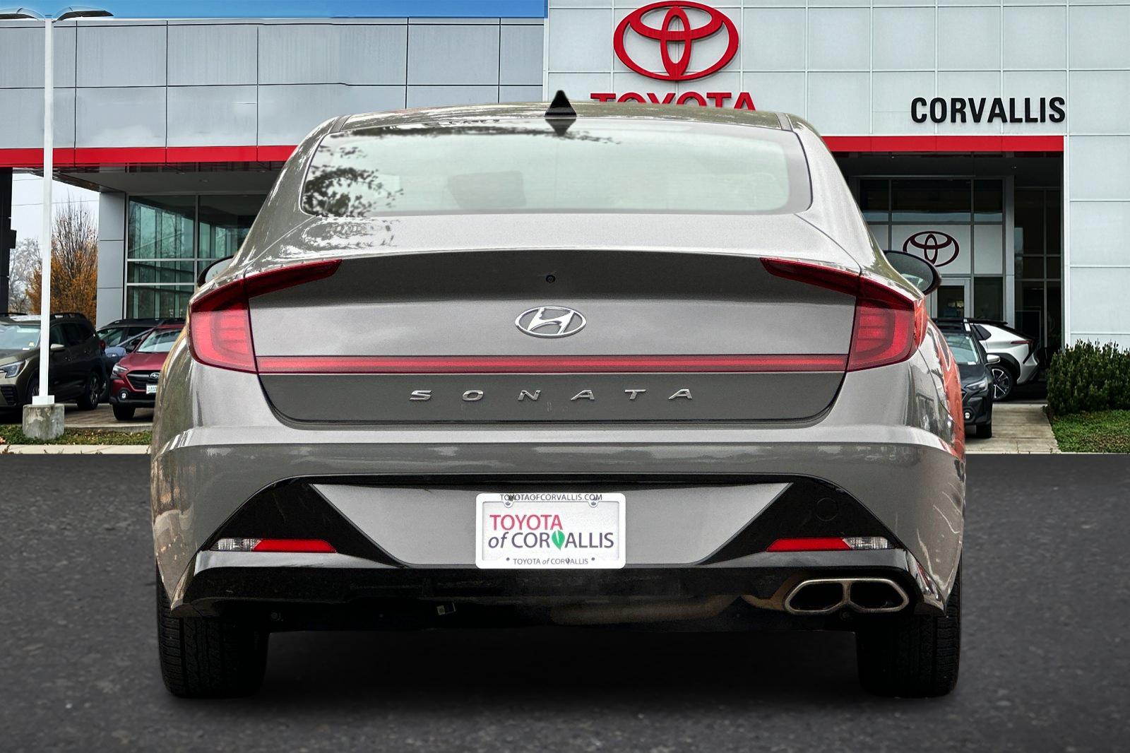 2022 Hyundai Sonata SEL photo 4