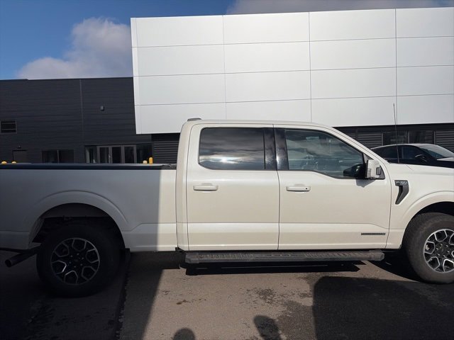 2022 Ford F-150 Lariat photo 2