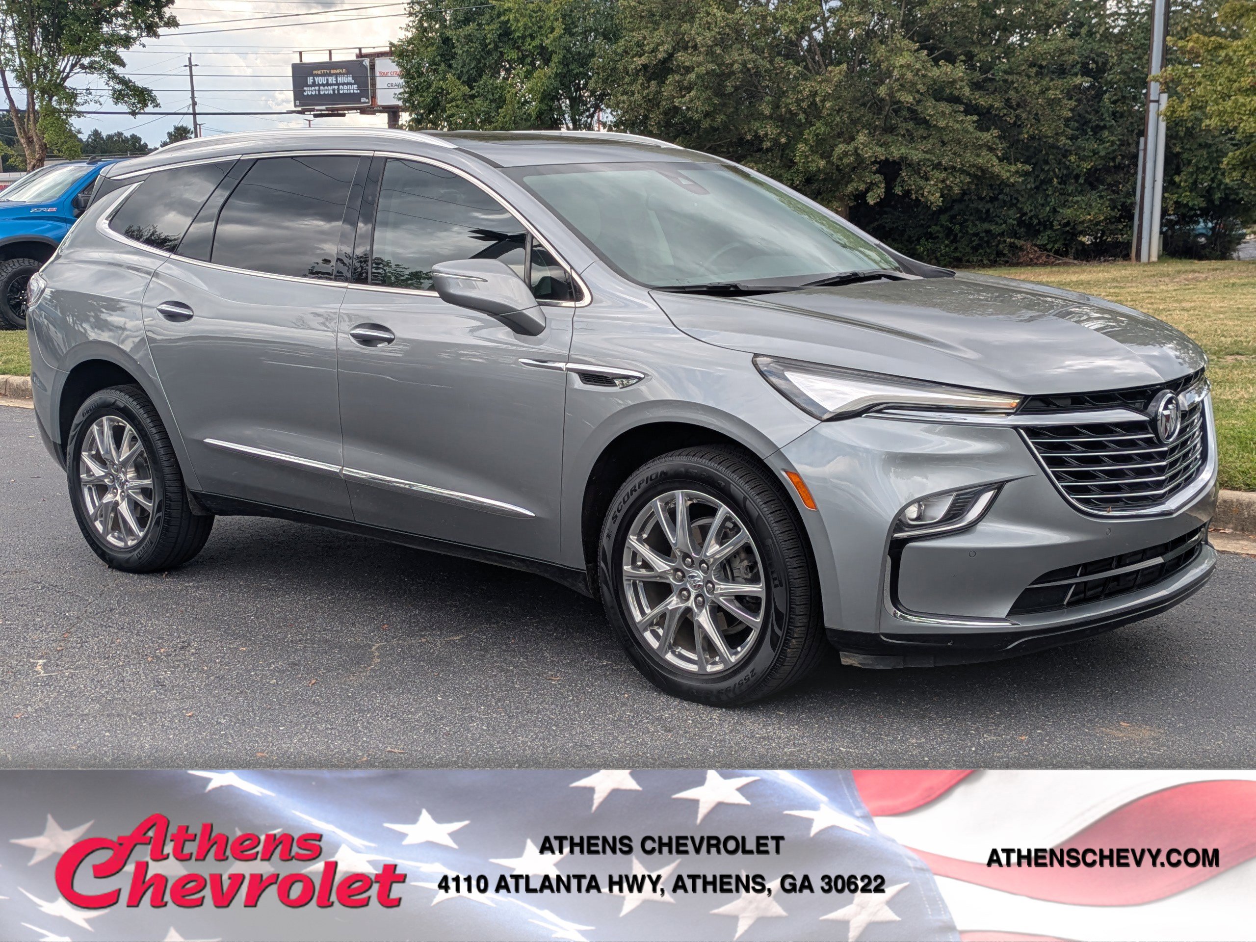 2023 Buick Enclave Essence's photo