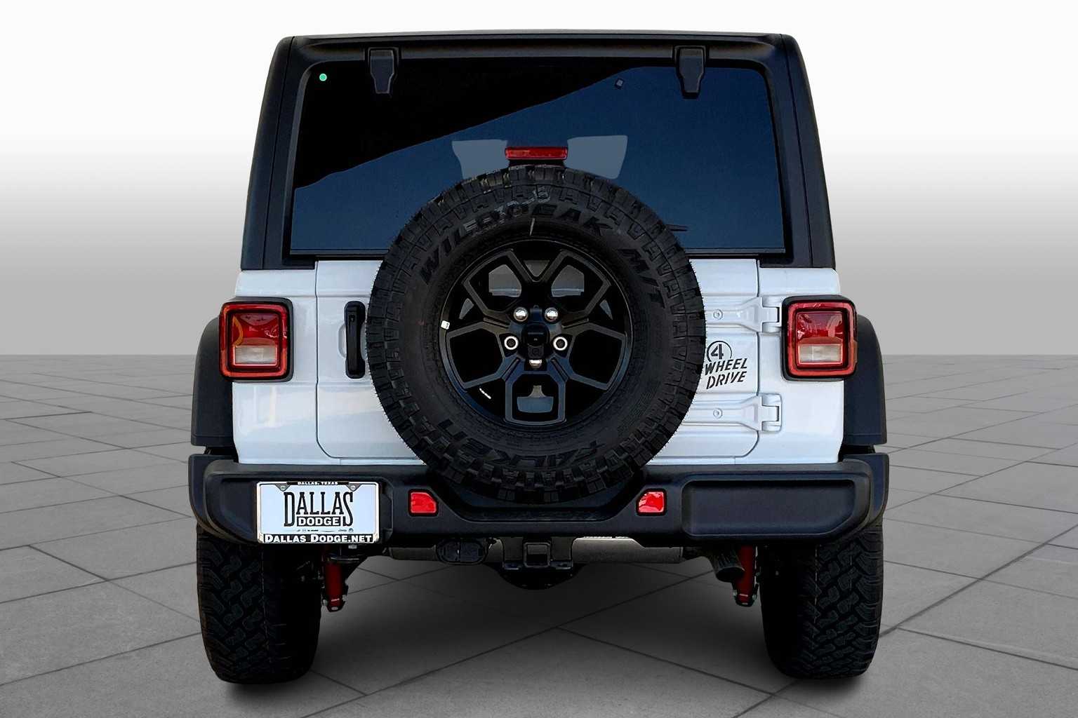 2025 Jeep Wrangler Willys photo 4