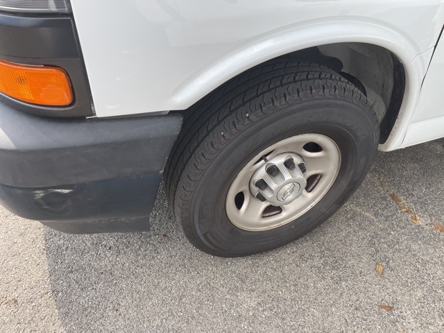 2018 Chevrolet Express 2500 Work Van photo 5