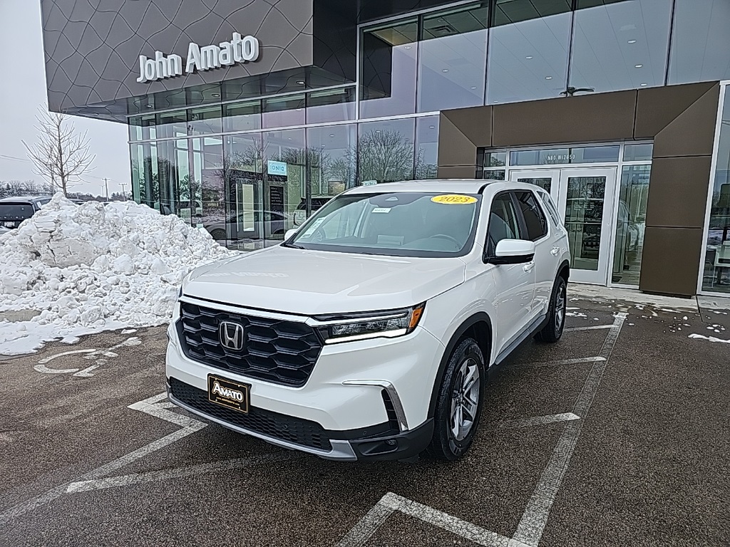 2023 Honda Pilot EX-L's photo