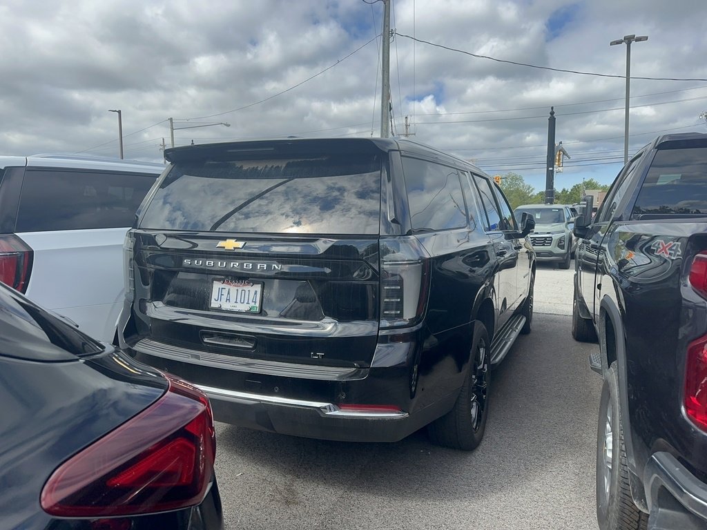 2025 Chevrolet Suburban LT photo 2