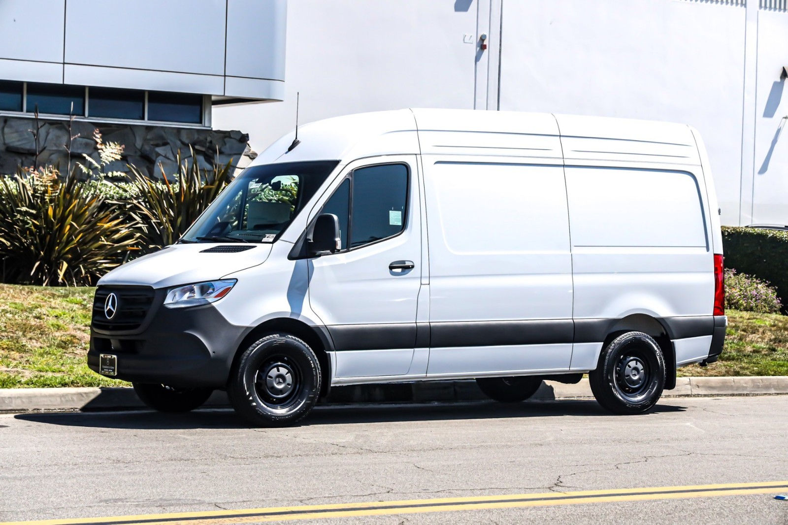 2025 Mercedes-Benz Sprinter Cargo Van