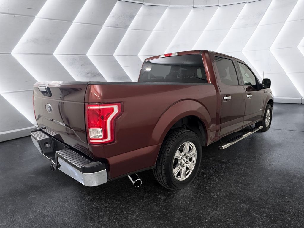 2016 Ford F-150 XLT photo 4