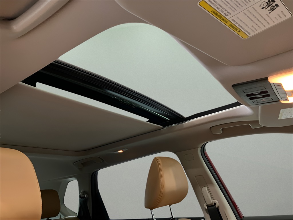 2021 Nissan Rogue Platinum photo 9
