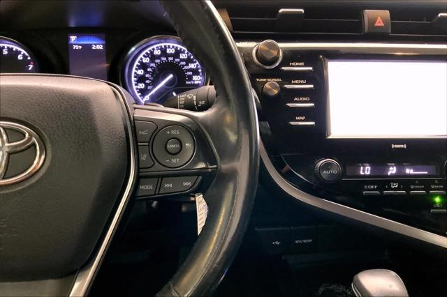 2020 Toyota Camry SE photo 21