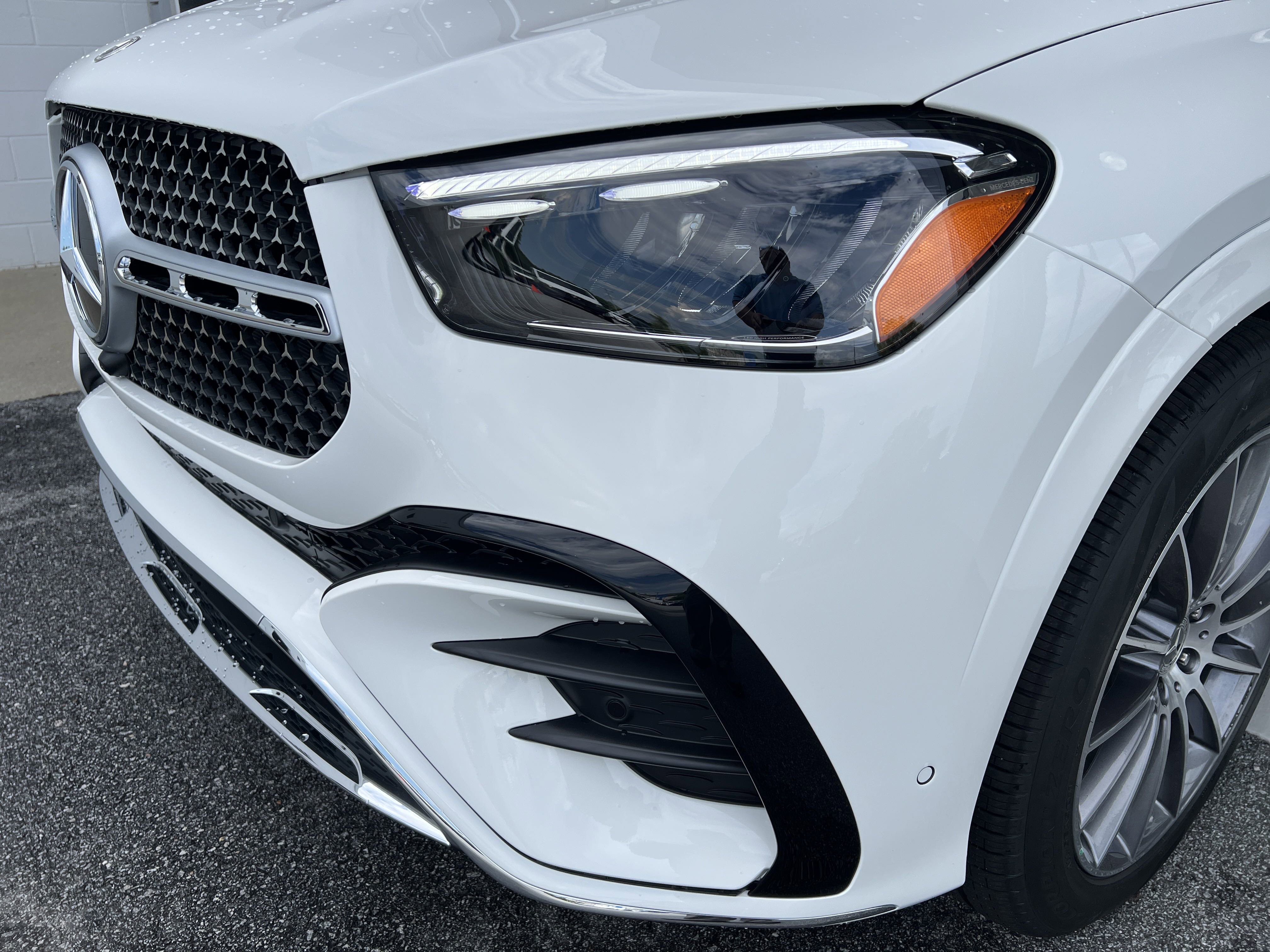 2025 Mercedes Benz GLE 350 4MATIC photo 3
