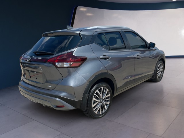 2022 Nissan Kicks SV photo 4