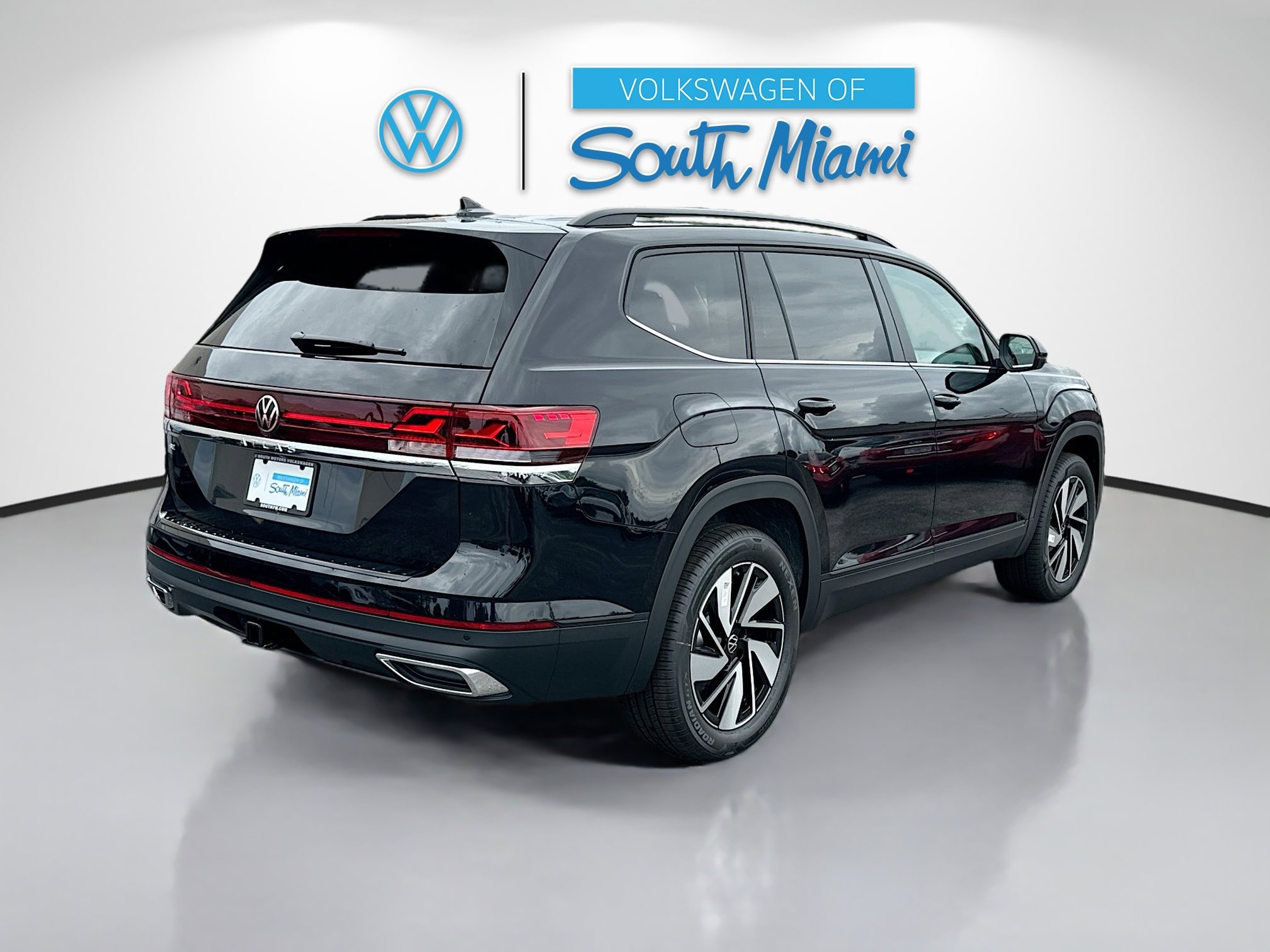 2026 Volkswagen Atlas SE Technology photo 4