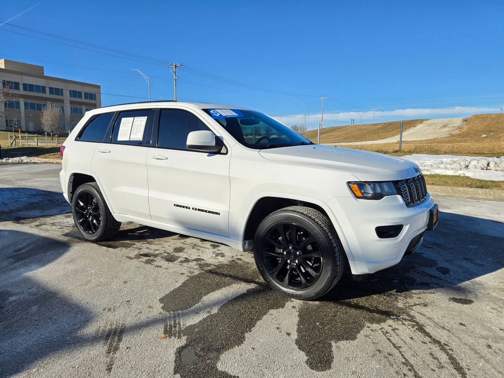 2020 Jeep Grand Cherokee Altitude's photo