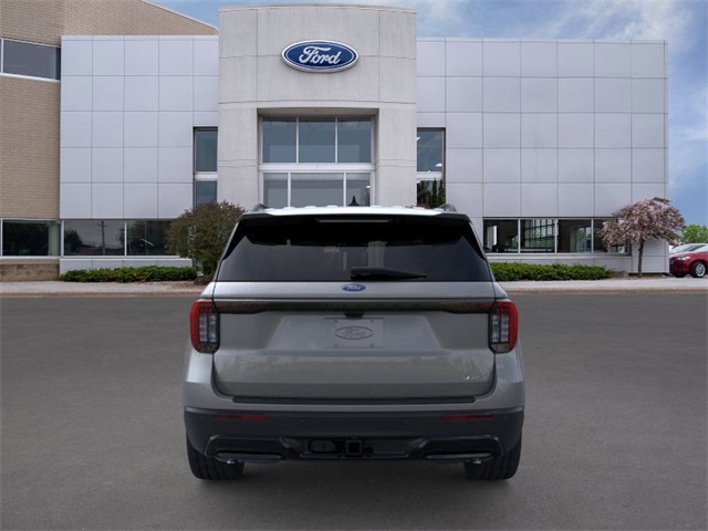 2025 Ford Explorer ST-Line photo 3